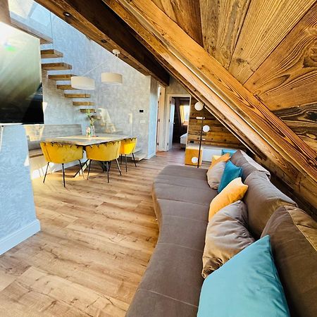 Vila Urbana Luxury Apartments Lesce  Eksteriør bilde
