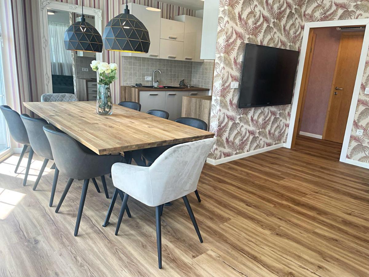 Vila Urbana Luxury Apartments Lesce  Eksteriør bilde