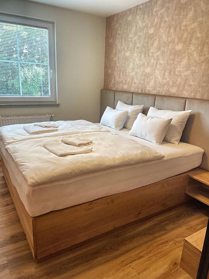 Vila Urbana Luxury Apartments Lesce  Eksteriør bilde