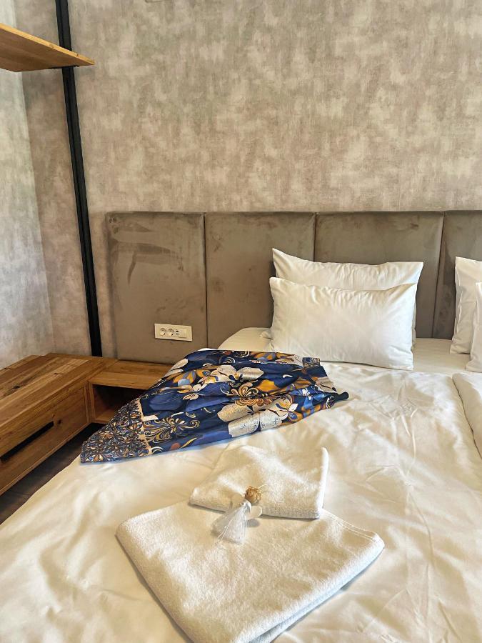 Vila Urbana Luxury Apartments Lesce  Eksteriør bilde