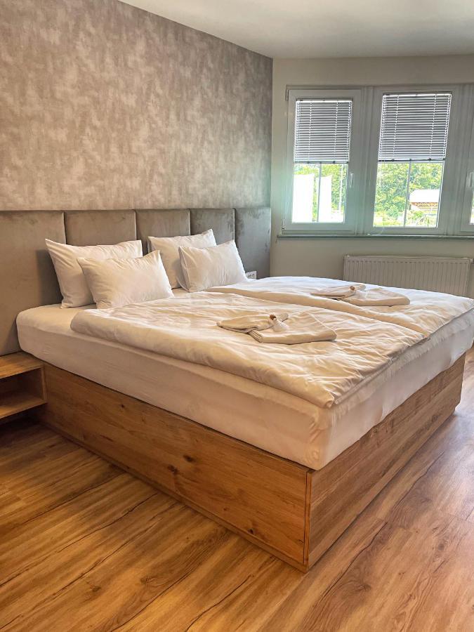 Vila Urbana Luxury Apartments Lesce  Eksteriør bilde