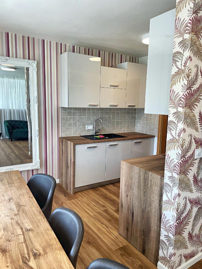 Vila Urbana Luxury Apartments Lesce  Eksteriør bilde