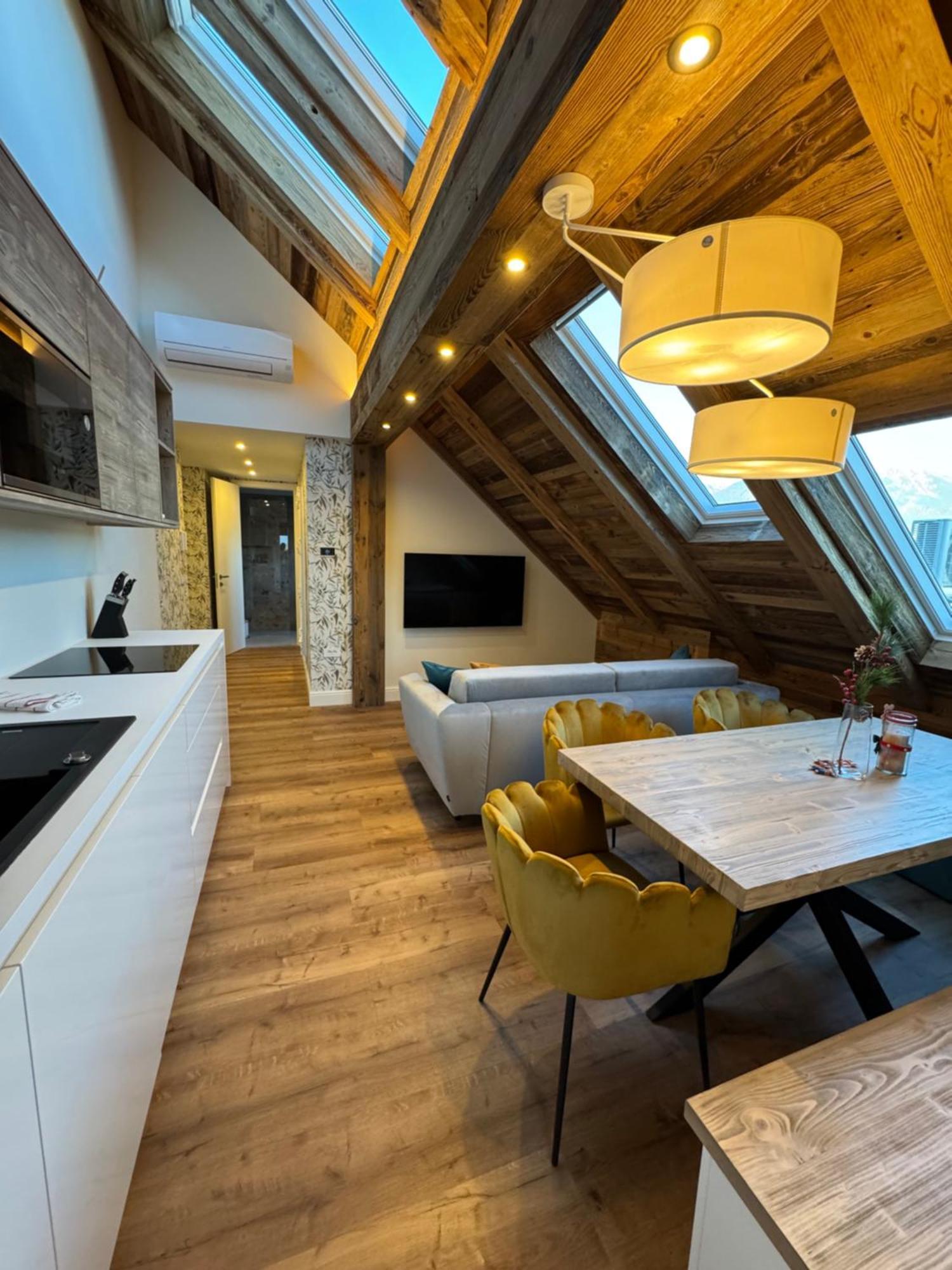 Vila Urbana Luxury Apartments Lesce  Eksteriør bilde